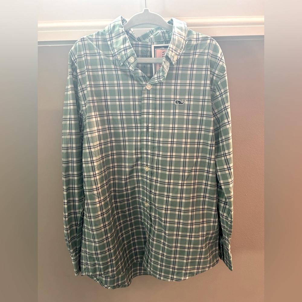 NWT boys Vineyard Vines Green Button Down Shirt Classic Plaid